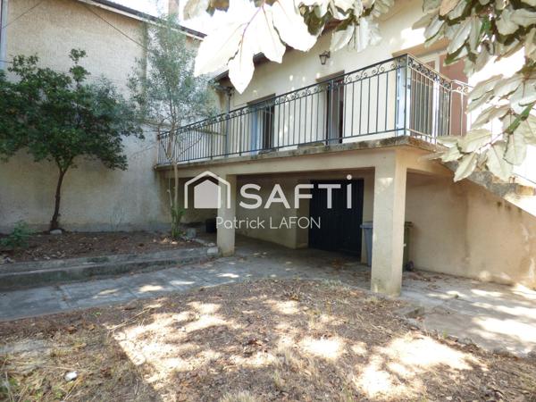 Deux maisons sur deux parcelles.