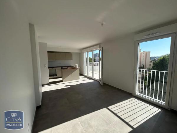 Appartement à louer 3 pièces 65m² Vénissieux (69200)