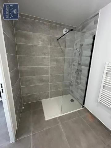 Appartement à louer 3 pièces 65m² Vénissieux (69200)