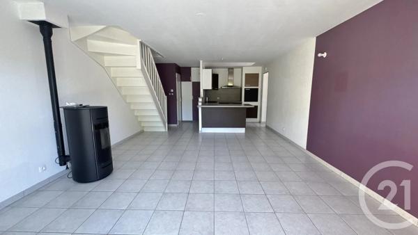 Maison à vendre  4 pièces - 106,18 m 2   LA ROCHE DES ARNAUDS  - 05