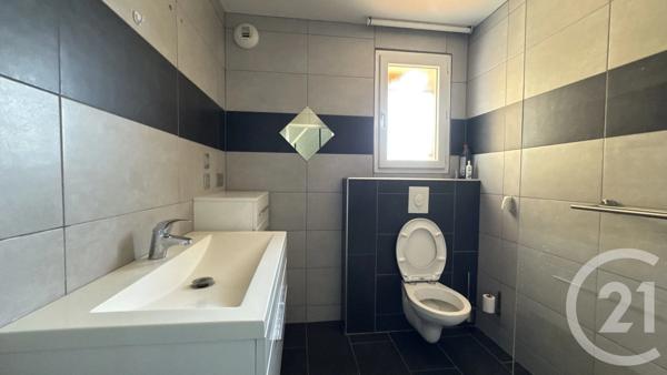 Maison à vendre  4 pièces - 106,18 m 2   LA ROCHE DES ARNAUDS  - 05