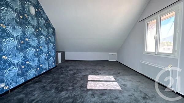 Maison à vendre  4 pièces - 106,18 m 2   LA ROCHE DES ARNAUDS  - 05