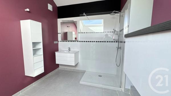 Maison à vendre  4 pièces - 106,18 m 2   LA ROCHE DES ARNAUDS  - 05