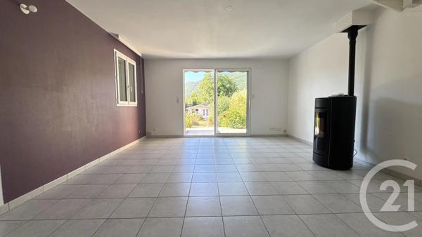 Maison à vendre  4 pièces - 106,18 m 2   LA ROCHE DES ARNAUDS  - 05