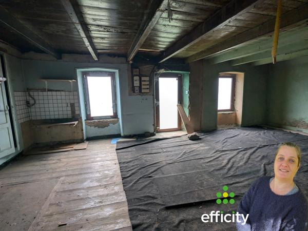 Maison
         2 pièces
        - 400 m² 145 000 € *