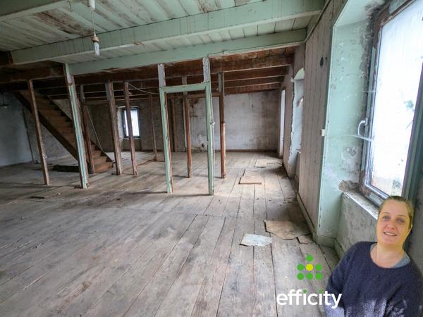 Maison
         2 pièces
        - 400 m² 145 000 € *