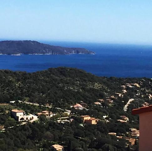 Immobilier Cavalaire-sur-Mer (83240) – Appartement 32.17m2 – 200 000 €
