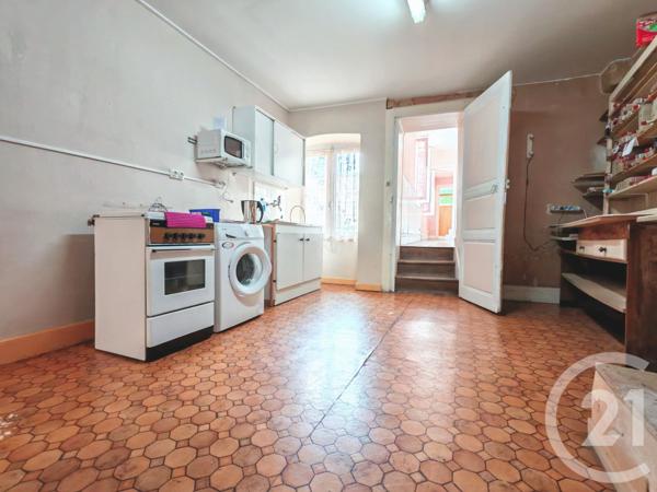 à vendre  111,65 m2 ST GENIX SUR GUIERS - 73