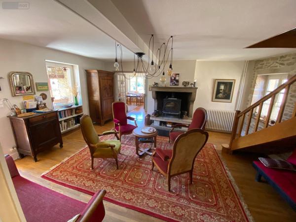 Maison à vendre à Davayé en Saône-et-Loire (71960), ref : MA 664