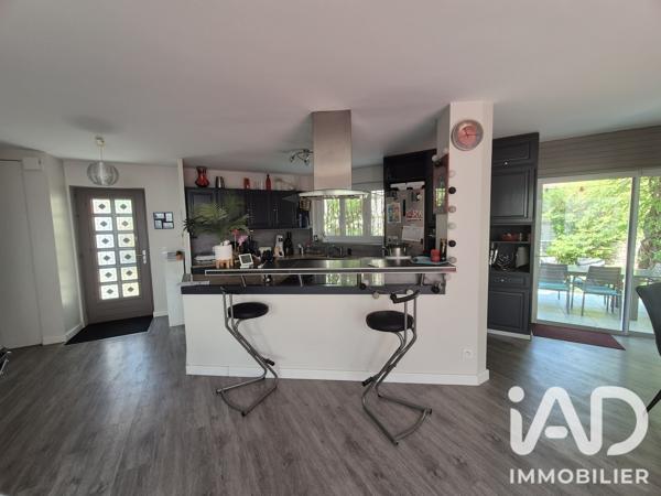 Maison à vendre 7 pièces 210 m² Montéléger
