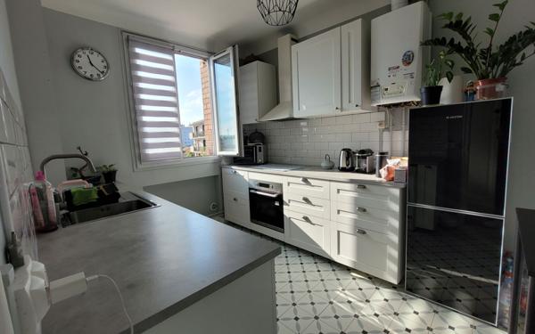 Appartement à vendre    2 pièces • 53,96 m2 Champigny-sur-Marne