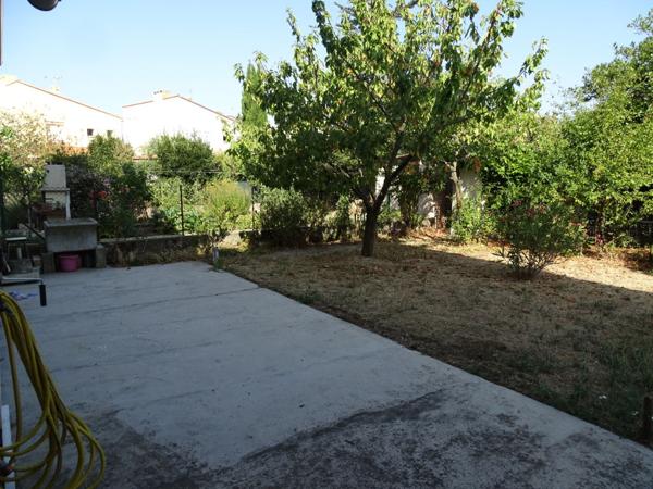 CARCASSONNE MAISON DE VILLE 3 CHAMBRES GARAGE ET JARDIN