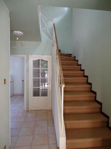 CARCASSONNE MAISON DE VILLE 3 CHAMBRES GARAGE ET JARDIN