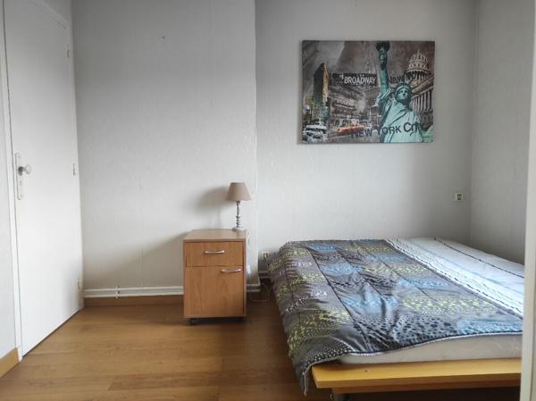 CARCASSONNE MAISON DE VILLE 3 CHAMBRES GARAGE ET JARDIN