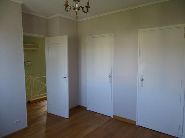 CARCASSONNE MAISON DE VILLE 3 CHAMBRES GARAGE ET JARDIN