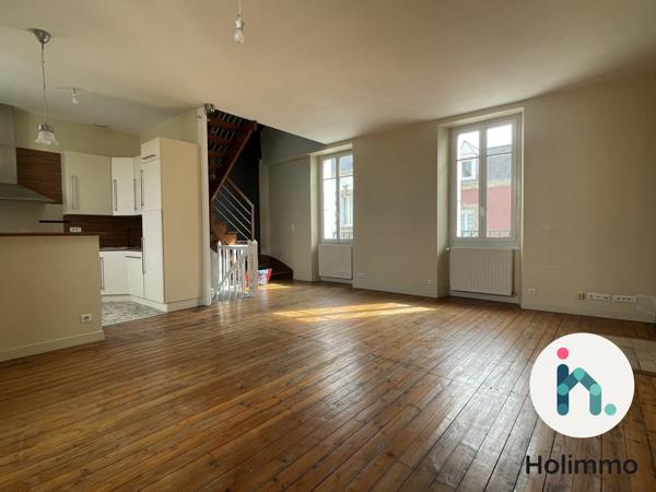 location T4 bis atypique VANNES