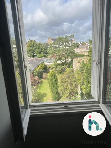 location T4 bis atypique VANNES