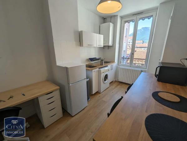 Appartement à louer 1 pièce 33m² Grenoble (38000)