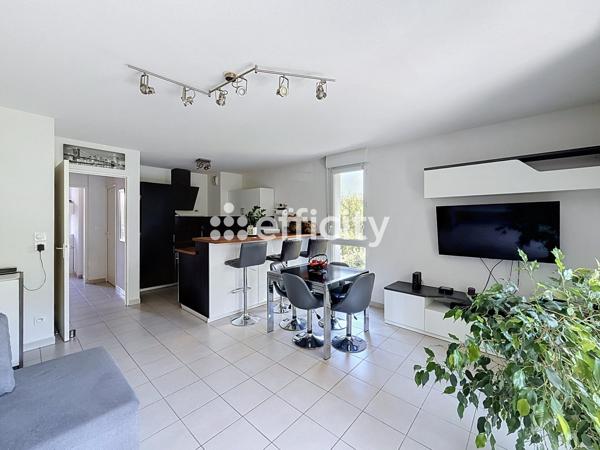 Appartement
         3 pièces
        - 60 m² Exclusivité 202 000 € *