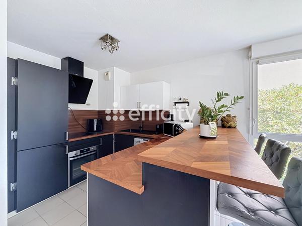 Appartement
         3 pièces
        - 60 m² Exclusivité 202 000 € *