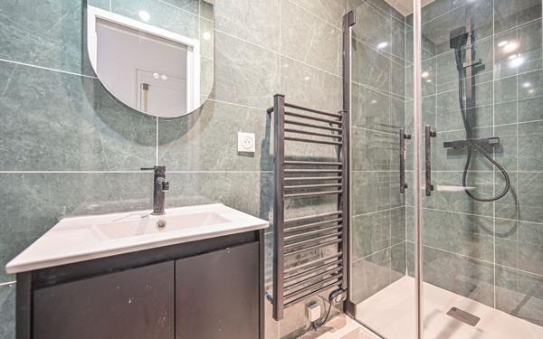 Appartement à vendre    3 pièces • 43 m2 Clichy