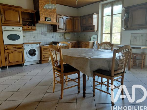 Maison à vendre 7 pièces 217,73 m² Voiron