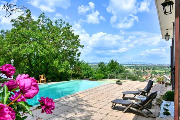 PROPRIETE à MARENNES (69) à proximité de LYON, avec une position et vue dominante sur la Plaine et sous sol XXL