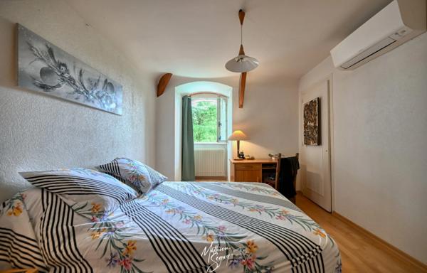 PROPRIETE à MARENNES (69) à proximité de LYON, avec une position et vue dominante sur la Plaine et sous sol XXL