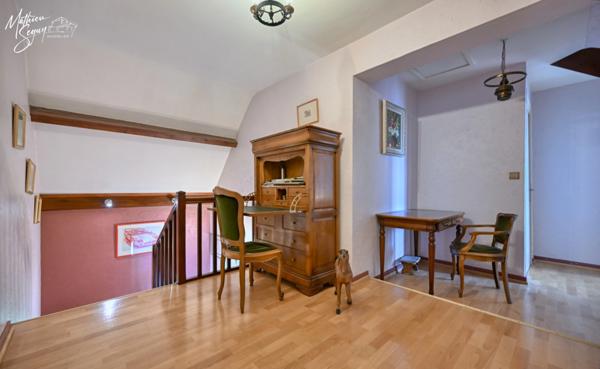 PROPRIETE à MARENNES (69) à proximité de LYON, avec une position et vue dominante sur la Plaine et sous sol XXL