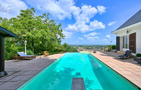 PROPRIETE à MARENNES (69) à proximité de LYON, avec une position et vue dominante sur la Plaine et sous sol XXL