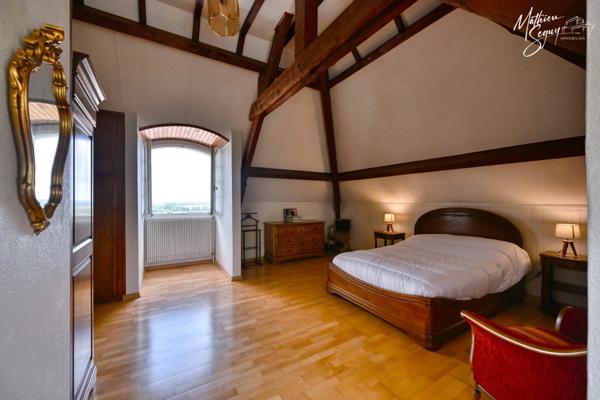 PROPRIETE à MARENNES (69) à proximité de LYON, avec une position et vue dominante sur la Plaine et sous sol XXL