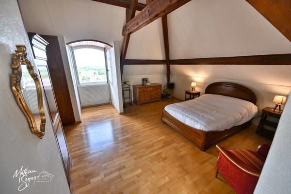 PROPRIETE à MARENNES (69) à proximité de LYON, avec une position et vue dominante sur la Plaine et sous sol XXL