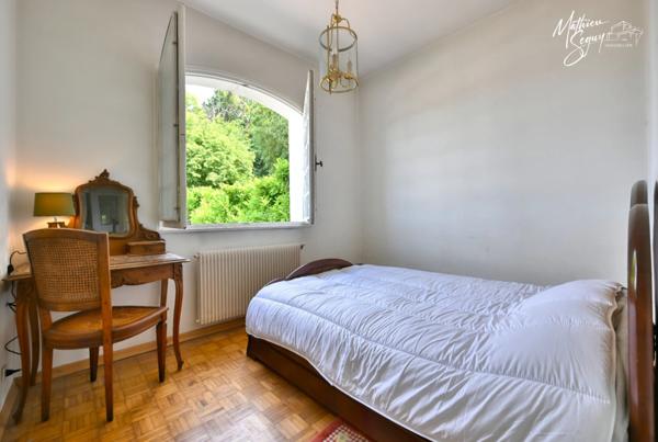 PROPRIETE à MARENNES (69) à proximité de LYON, avec une position et vue dominante sur la Plaine et sous sol XXL