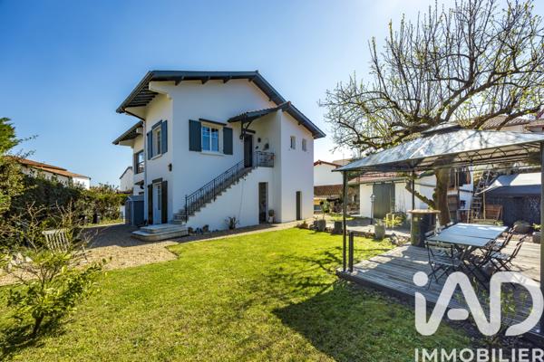 Maison à vendre 8 pièces 210 m² Ciboure