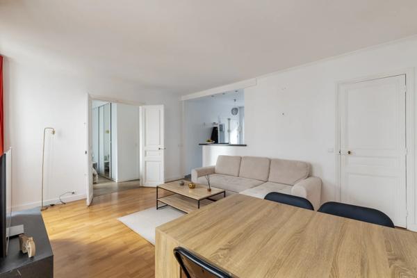 Appartement Paris 8e - EUROPE / LIEGE