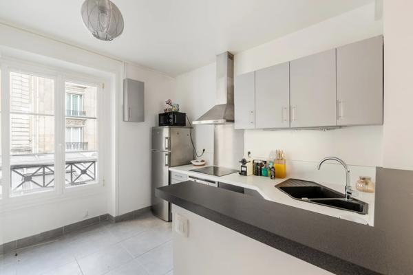 Appartement Paris 8e - EUROPE / LIEGE