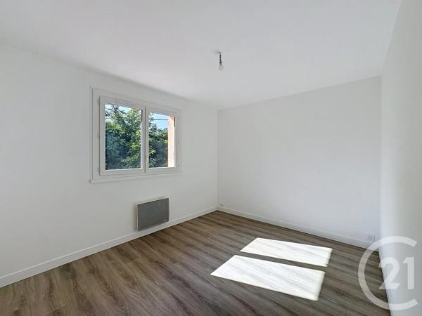 Maison à vendre  10 pièces - 120,93 m 2   PAVIE  - 32