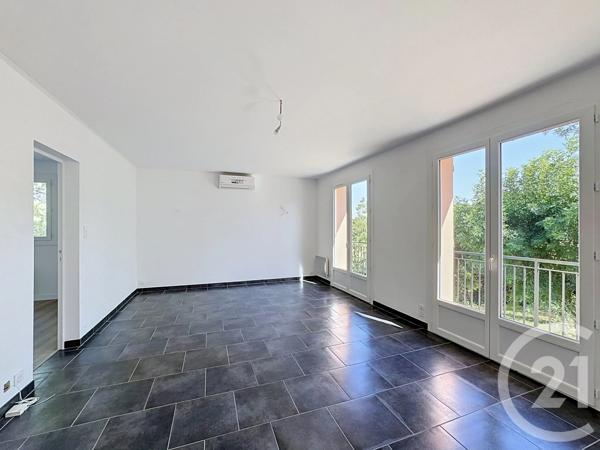Maison à vendre  10 pièces - 120,93 m 2   PAVIE  - 32