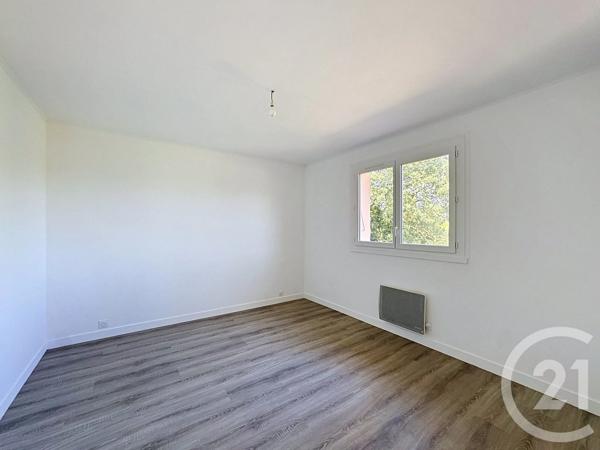 Maison à vendre  10 pièces - 120,93 m 2   PAVIE  - 32