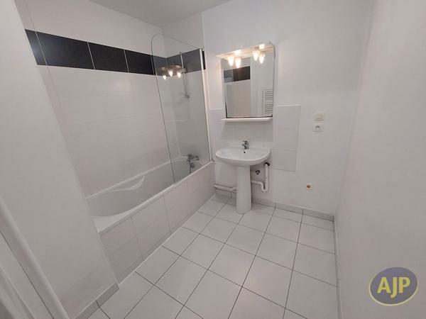 Location appartement Nantes : 639 € - AJP Immobilier Nantes Rond-Point de Rennes