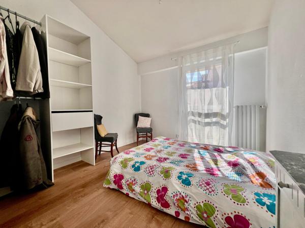 Magnifique Maison de 168 m2 habitable + 30m2 potentiel- Intra Pentagone Garage et parking