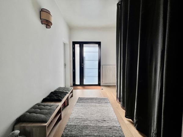 Magnifique Maison de 168 m2 habitable + 30m2 potentiel- Intra Pentagone Garage et parking