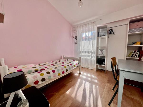 Magnifique Maison de 168 m2 habitable + 30m2 potentiel- Intra Pentagone Garage et parking