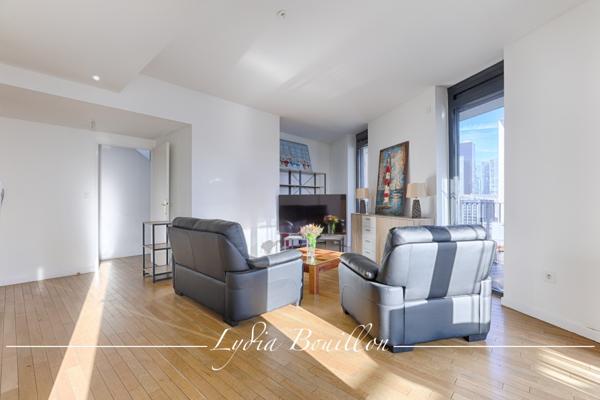 Nanterre (92000) Duplex de 4 pièces de 98 m2 avec terrasse de 75 m2 et balcon de 35 m2