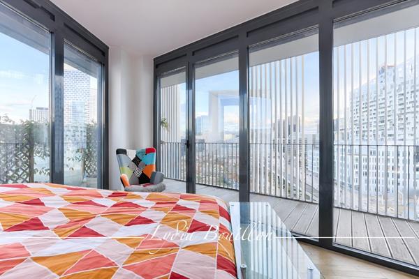 Nanterre (92000) Duplex de 4 pièces de 98 m2 avec terrasse de 75 m2 et balcon de 35 m2