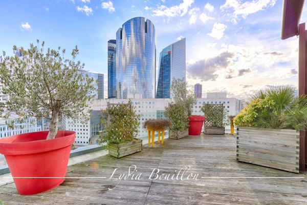 Nanterre (92000) Duplex de 4 pièces de 98 m2 avec terrasse de 75 m2 et balcon de 35 m2
