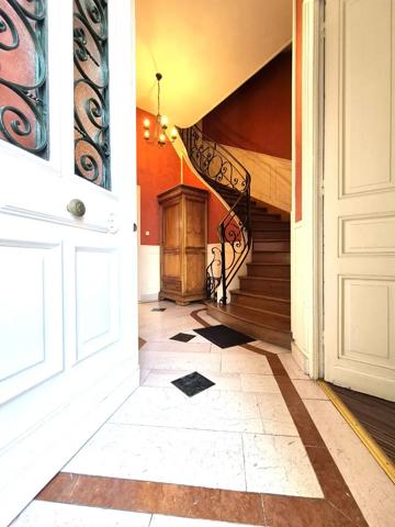 Maison à vendre 10 pièces 223m² Cambrai (59400)