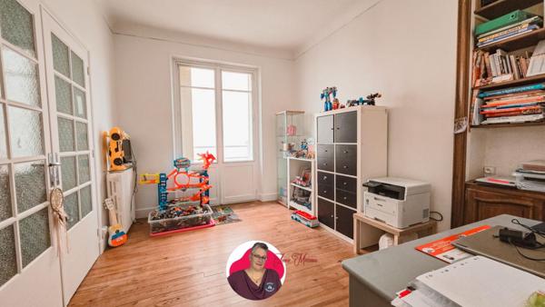 Maison de 155 m² avec 4 chambres, garage et jardin en centre ville