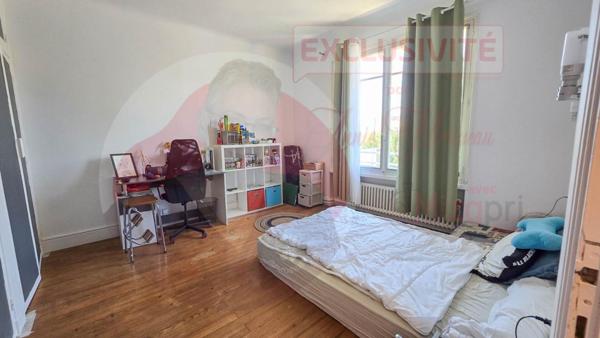 Maison de 155 m² avec 4 chambres, garage et jardin en centre ville