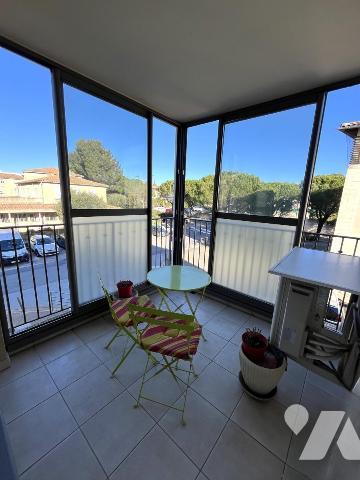 Investissement : APPARTEMENT CENTRE UZES AVEC GARAGE 
